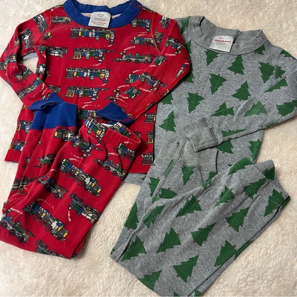 Hanna Andersson 3T Kids Pajamas Set - Red Train and Gray Tree Patterns - Picture 1 of 12